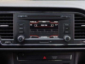 Seat Leon III ST 1.6 TDI CR 105KM 2015 Seat Leon 1.6 TDI, Salon Polska, Serwis ASO, zdjęcie 11