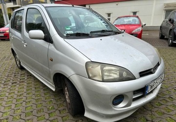 Daihatsu YRV 1.3 i 16V 87KM 2002 Daihatsu YRV 1.3 Benzyna 2002 r Okazja 1.3 Benzyna 87KM, zdjęcie 5