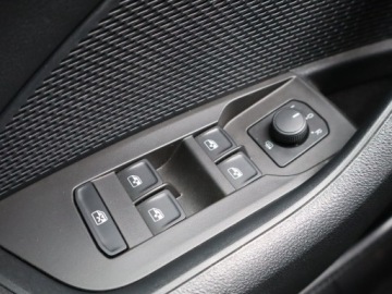 Skoda Octavia IV Kombi 2.0 TDI 115KM 2022 Skoda Octavia 2.0 TDI, Salon Polska, zdjęcie 17