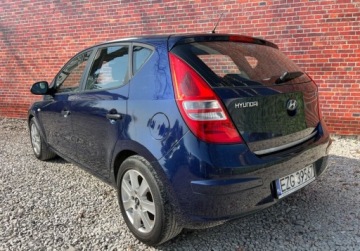 Hyundai i30 I Hatchback 1.4 109KM 2009 Hyundai i30 Klima Alu Isofix Warszawa 1.4 Benzyna 109KM, zdjęcie 2