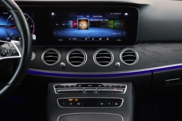 Mercedes Klasa E W213 All-terrain Facelifting 2.0 E220d 194KM 2021 Mercedes E E 220 d 4MATIC, Salon Polska, zdjęcie 11