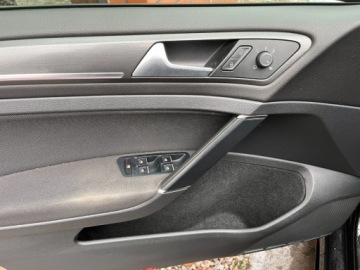 Volkswagen Golf VII GTI 3d Facelifting 2.0 TSI 245KM 2018 Volkswagen Golf 2.0 benzyna 245 KM GTI performance DSG zarej w PL zad, zdjęcie 36