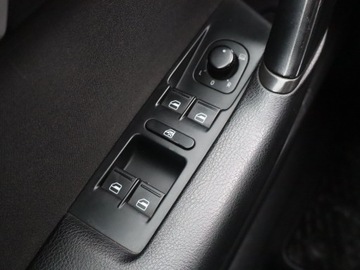 Volkswagen Passat B7 Variant 1.6 TDI CR DPF BlueMotion 105KM 2013 VW Passat 1.6 TDI, Klima, Klimatronic, Tempomat, zdjęcie 15
