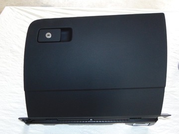 PASSAT B8 SCHOWEK PASAZERA CZARNY 3G1857097T