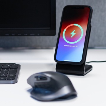 Индуктивное зарядное устройство 3-в-1 MagSafe для iPhone, Apple Watch и Apple AirPods Black