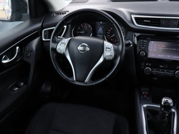 Nissan Qashqai II Crossover 1.2 DIG-T 115KM 2016 Nissan Qashqai 1.2 DIG-T, Salon Polska, Navi, zdjęcie 6