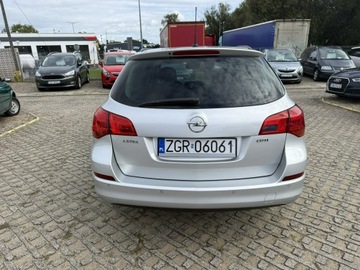 Opel Astra J Sports Tourer 1.7 CDTI ECOTEC 110KM 2012 Opel Astra 1,7 diesel 110KM, zdjęcie 14