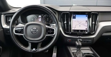 Volvo XC60 II Crossover T6 310KM 2018 Volvo XC 60 T6 AWD 310KM R-Design 2.0 Benzyna 310KM, zdjęcie 10