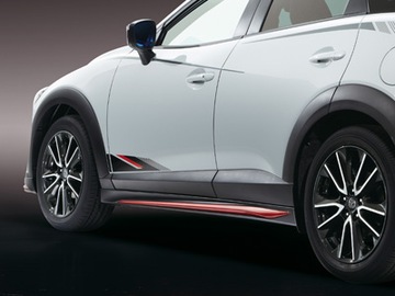 ORIGINÁLNÍ VRSTVA  BOČNÍ SPODNÍ MAZDA CX-3 DJ1