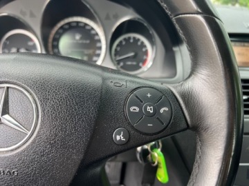 Mercedes Klasa C W204 Kombi T204 1.8 180 CGI BlueEFFICIENCY 156KM 2010 Mercedes-Benz Klasa C AUTOMAT KLIMATYZACJA POLSKORY GRZANE FOTELE PARKTRON, zdjęcie 22