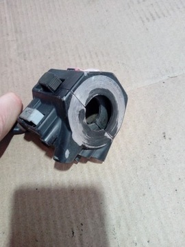 YAMAHA FJ 1200 ПЕРЕКЛЮЧАТЕЛЬ НА РУЛЕ ПРАВЫЙ РЫЧАГ