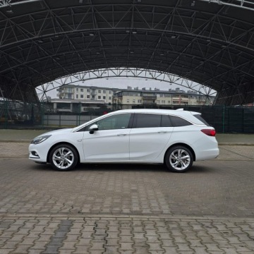 Opel Astra J GTC 1.4 Turbo ECOTEC 140KM 2016 Opel Astra K 1.4 Turbo Cosmo, zdjęcie 18