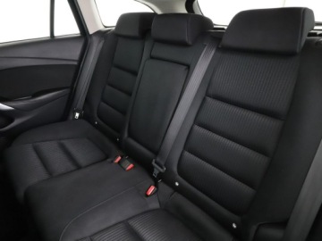 Mazda 6 III Kombi Facelifting 2.0 SKYACTIV-G 145KM 2016 Mazda 6 Tempomat Czujniki parkowania Automatyczna, zdjęcie 16