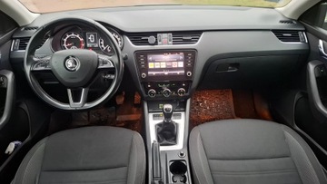 Skoda Octavia III Liftback Facelifting 1.4 TSI 150KM 2017 SKODA OCTAVIA III (5E3, NL3, NR3) 1.4 TSI 150 KM, zdjęcie 8
