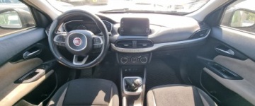 Fiat Tipo II 2020 Fiat Tipo 2020r, 1.4 Benzyna LPG. Uszkodzony lewy tyl. Jezdzi. 1.4 90KM, zdjęcie 5