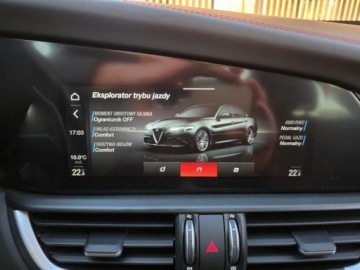 Alfa Romeo Giulia II Sedan Facelifting 2.0 Turbo 280KM 2023 ALFA ROMEO GIULIA ESTREMA A TI Q4, 2.0l Turbo 280KM Bezwypadkowy 23,434km, zdjęcie 14