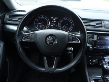 Skoda Superb III Liftback Facelifting 1.5 TSI 150KM 2019 Skoda Superb 1.5 TSI, Salon Polska, Automat, zdjęcie 19