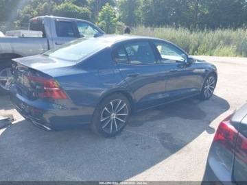 Volvo S60 III 2022 Volvo S60 B5 Momentum 2022 2.0l 2.0 Benzyna 247KM, zdjęcie 3