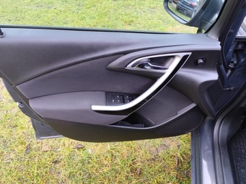 Opel Astra J Sports Tourer Facelifting 1.4 Turbo ECOTEC 120KM 2014 Opel Astra 1.4 Turbo Energy 120KM 2014r, zdjęcie 10