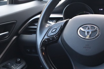 Toyota C-HR I Crossover Facelifting 1.8 Hybrid 122KM 2020 Toyota C-HR 1.8 Hybrid, Salon Polska, zdjęcie 16