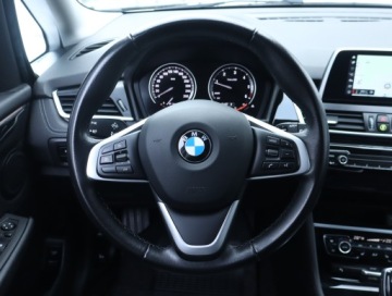 BMW Seria 2 F22-F23-F45-F46 Coupe Facelifting 218d 150KM 2020 BMW 2 Gran Tourer 218d Gran Tourer, Automat, zdjęcie 23