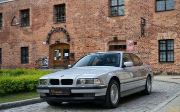 BMW Seria 7 E38 750 i 326KM 1995