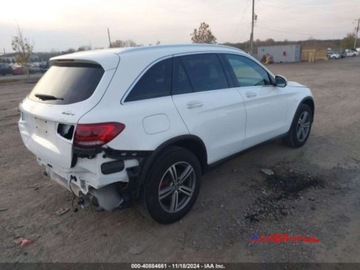 Mercedes GLC C253 2020 Mercedes-Benz GLC 2020 r., 2,0L 300 4 MATIC 2.0 Benzyna 255KM, zdjęcie 9