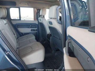 Land Rover Defender IV (L663) 2021 Land Rover Defender 110se, 2021r., 4x4, 3.0L 3.0 Benzyna 395KM, zdjęcie 7