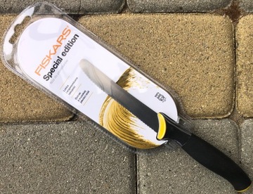 НОЖ FISKARS ДЛЯ ПОМИДОРОВ, ОВОЩЕЙ, ЗУБЧАТЫЙ, С ЗУБКОЙ, С ШАРИКОМ, лезвие 11,5 см