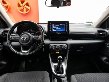Toyota Yaris IV Hatchback 1.0 VVT-i 72KM 2022 TOYOTA Yaris 1.0 Comfort Hatchback 72KM 2022, zdjęcie 8