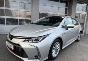 Toyota Corolla XII Sedan 1.8 Hybrid 122KM 2021 Toyota Corolla Kameraczujniki przod i tyl, salon Polska 1.8 Hybryda, zdjęcie 27