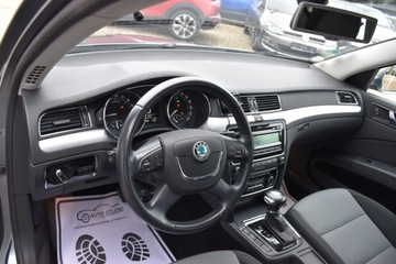 Skoda Superb II Kombi 2.0 TDI CR DPF 170KM 2010 Skoda Superb Klimatronic Multifunkcja Tempomat Komputer Parktronic Zadbany, zdjęcie 6