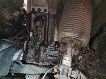 Шумоизоляция колесных арок, шумоизоляция в автомобиле Щетка Noise Liquidator