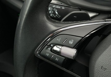 Skoda Octavia IV Liftback 1.0 TSI EVO 110KM 2023 Skoda Octavia Ambition Pakiety, Podgrzewana kierownica i fotele, Kamera,, zdjęcie 21