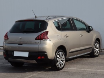 Peugeot 3008 I Crossover Facelifting 1.2 PureTech 130KM 2016 Peugeot 3008 1.2 PureTech, Salon Polska, zdjęcie 4