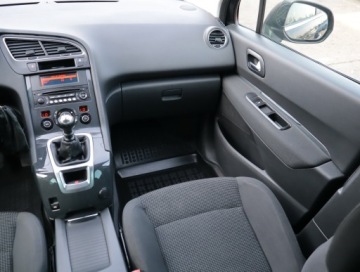 Peugeot 5008 I Minivan 1.6 THP 156KM 2012 Peugeot 5008 1.6 THP, 7 miejsc, Klima, zdjęcie 7