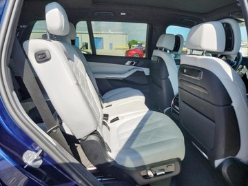 BMW X7 2023 BMW X7 xDrive40I 2023 3.0l 3.0 Benzyna 375KM, zdjęcie 11