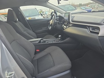 Toyota C-HR I Crossover Facelifting 1.8 Hybrid 122KM 2023 Toyota C-HR 1.8 Hybrid GPF Comfort Toyota C-HR 1,8, zdjęcie 8