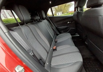 Peugeot 2008 II SUV 1.2 PureTech 100KM 2023 Peugeot 2008 216 Allure 102 KM I wl. GWARANCJA FV23 1.2 Benzyna, zdjęcie 31