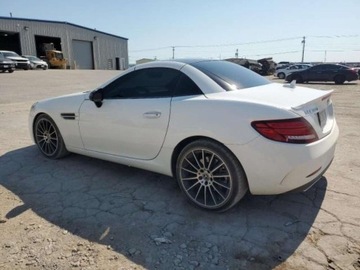 Mercedes SLC 2019 Mercedes-Benz SLC 2019, 2.0L, ROADSTER, po gradobiciu 2.0 Benzyna 241KM, zdjęcie 4