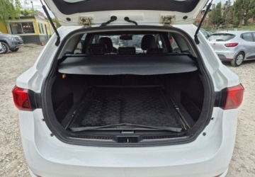 Toyota Avensis III 2016 Toyota Avensis Panorama Skora NaviSuper stan 2.0 Diesel 122KM, zdjęcie 16
