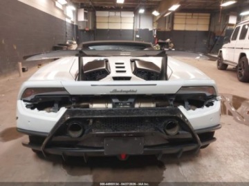 Lamborghini Huracan 2018 Lamborghini Huracan Performante 2018 5.2 Benzyna 630KM, zdjęcie 3