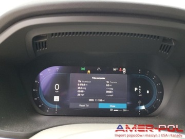 Volvo XC60 II 2023 Volvo XC 60 _PLUS_2.0 L_247 km_2023r_17 948 KM 2.0 Benzyna 247KM, zdjęcie 10