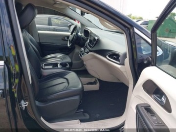 Chrysler Voyager V 2020 Chrysler Voyager 2020 Chrysler Voyager LXI FWD 3.6 Benzyna 287KM, zdjęcie 6