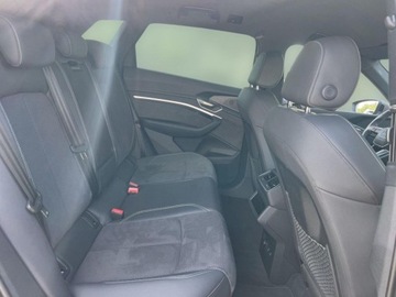 Audi Q8 e-tron 95kWh 340KM 2023 Audi Q8 e-tron Elektryczny_Nawigacja_LED Matrix_Cyfrowe zegary_Oswietlenie, zdjęcie 11