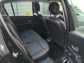 Renault Clio III Hatchback 5d 1.2 i 16V 75KM 2008 Renault Clio 1.2 Benzyna 75KM Klimatyzacja, zdjęcie 17