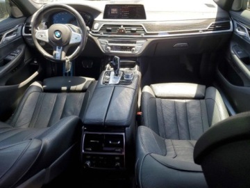 BMW Seria 7 G70 2022 BMW Seria 7 740I 2022 3.0 Benzyna 335KM, zdjęcie 8