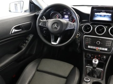 Mercedes CLA C117 Shooting Brake 1.6 200 156KM 2016 Mercedes CLA 200, Salon Polska, Skóra, Klima, zdjęcie 6