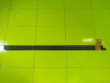 AUDI TT 01R LIŠTA ZHRNUJÍCÍ DVEŘE LEVÝ PŘEDNÍ