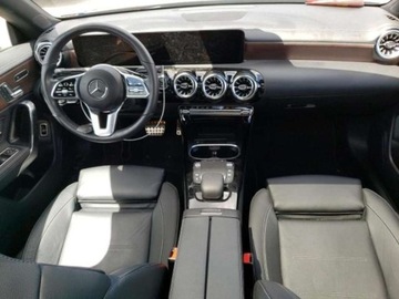 Mercedes CLA C118/X118 2023 Mercedes-Benz CLA 2023, 2.0L, 4x4, od ubezpieczalni 2.0 Benzyna 221KM, zdjęcie 6
